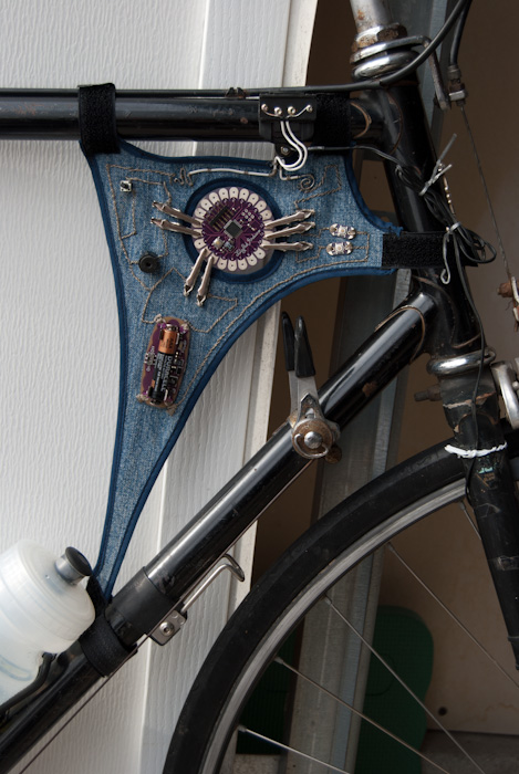 LilyPad Arduino cyclocomputer on bike frame