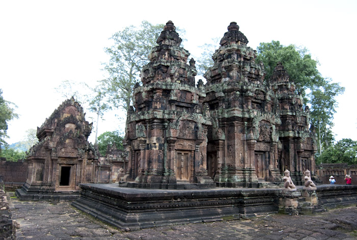 Banteay Srei towers