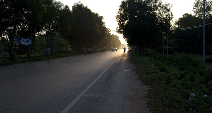 road east out of Siem Reap